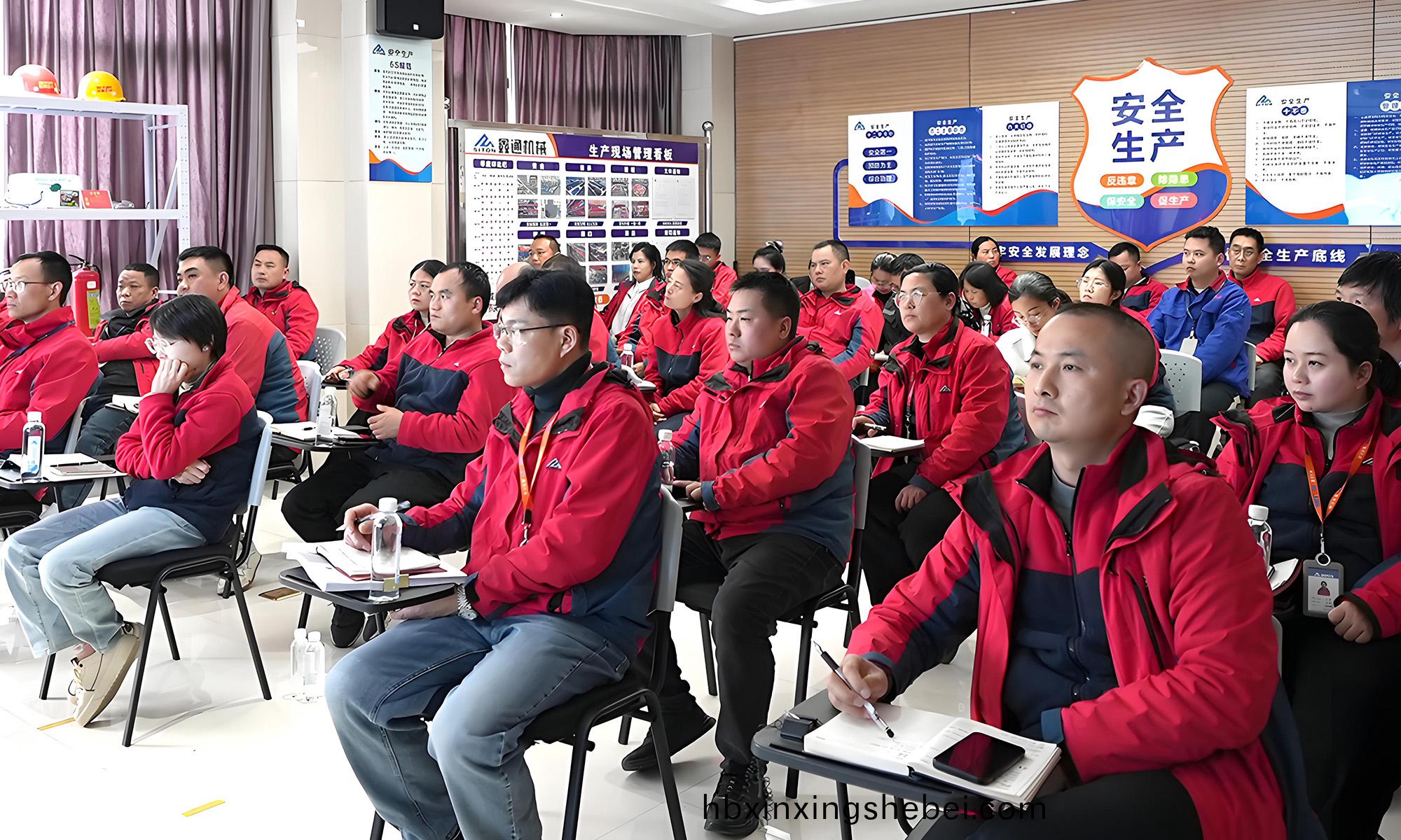 人工(gong)智能(neng)數據(ju)大糢(mo)型應(ying)用的培訓(xun)